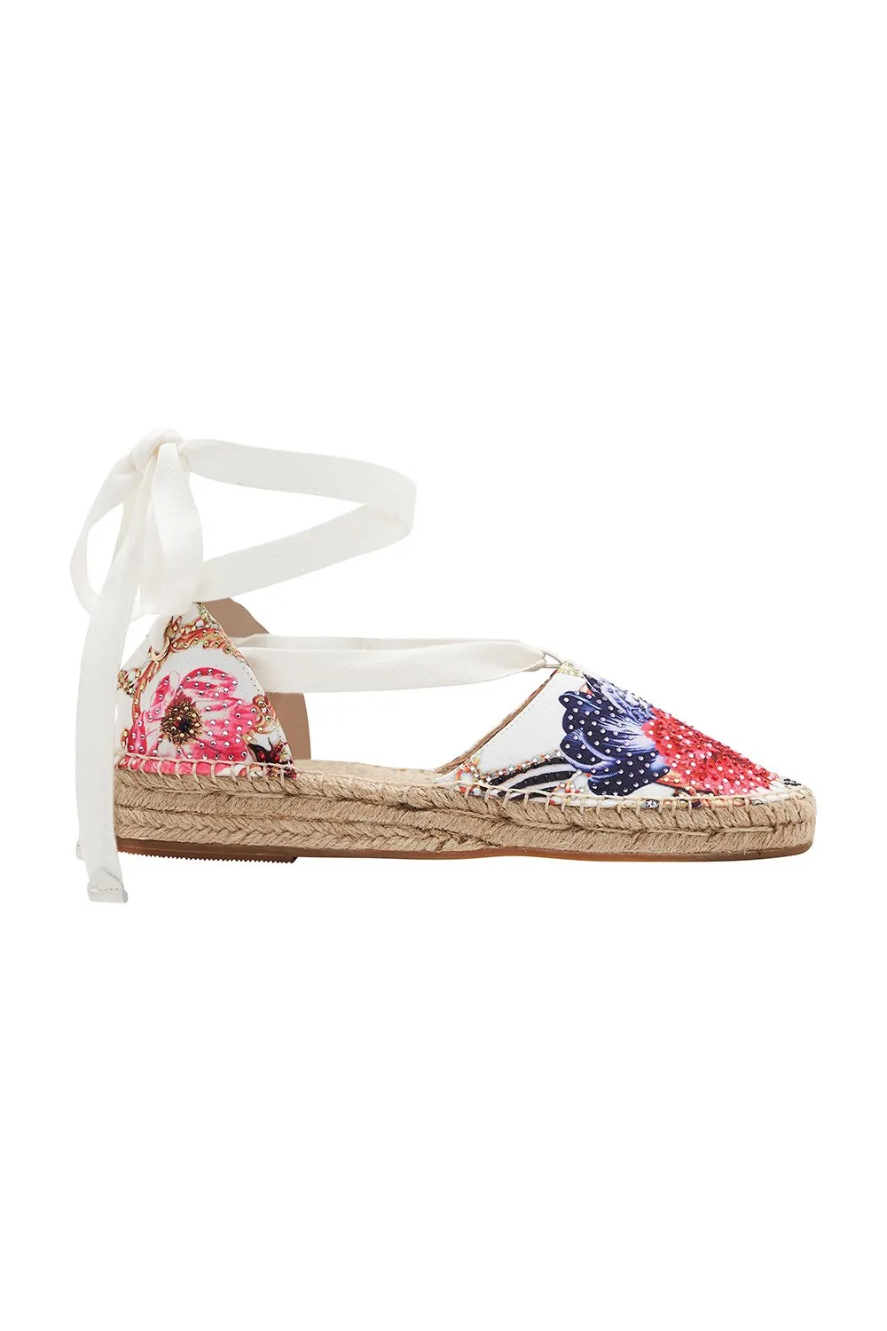 ESPADRILLE WITH TIE REIGN SUPREME