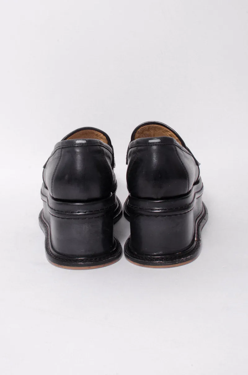 PLATFORM LOAFERS